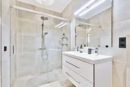 Bathroom sparkling oasis cleaning tips